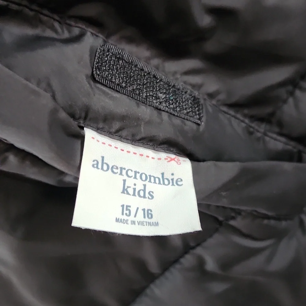 NWOT Abercrombie Reversible Sherpa Vest
